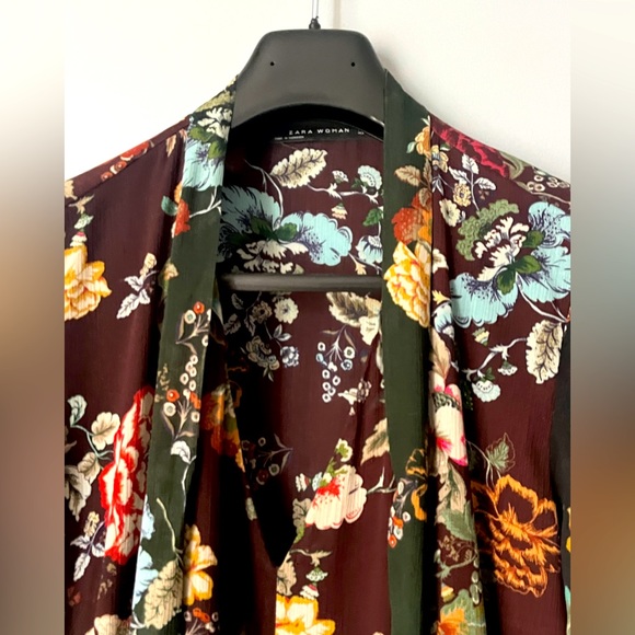 Zara Woman floral midi dress. - Picture 3 of 6